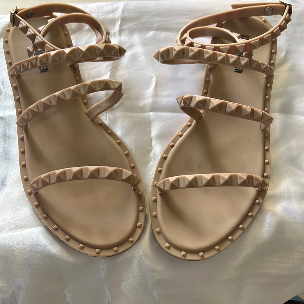 Steve Madden Travel J Jelly Studded Rockstud Flat Sandals Wrap Ankle, Size 8